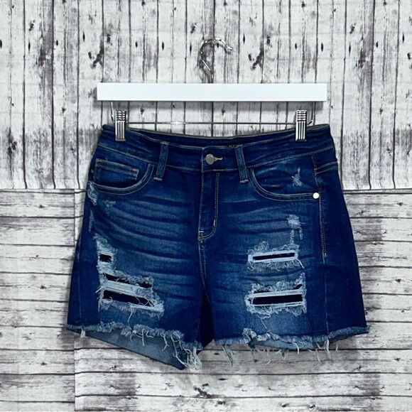 Judy Blue Patches Of Blue Denim Shorts - Picture 9 of 10